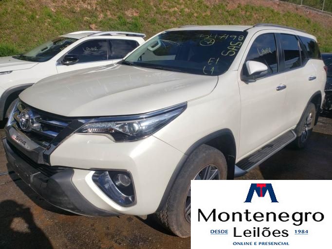 TOYOTA HILUX SW4 19/20